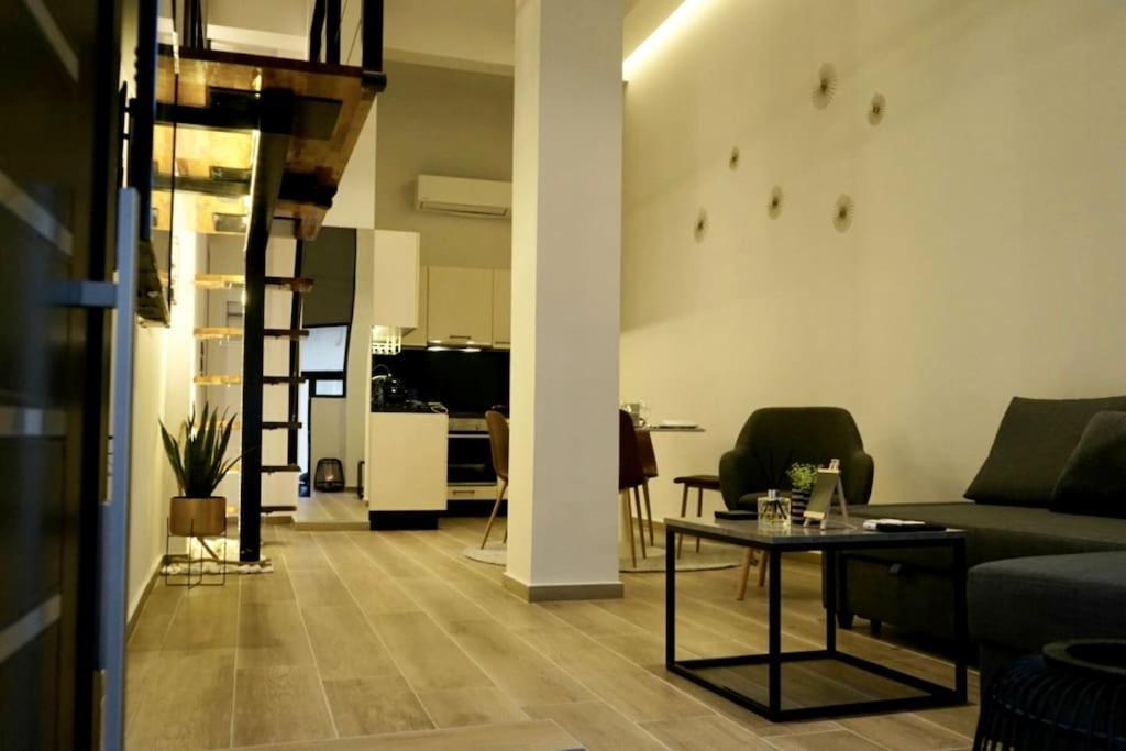 Cosy Loft Apartment Patras Exterior photo