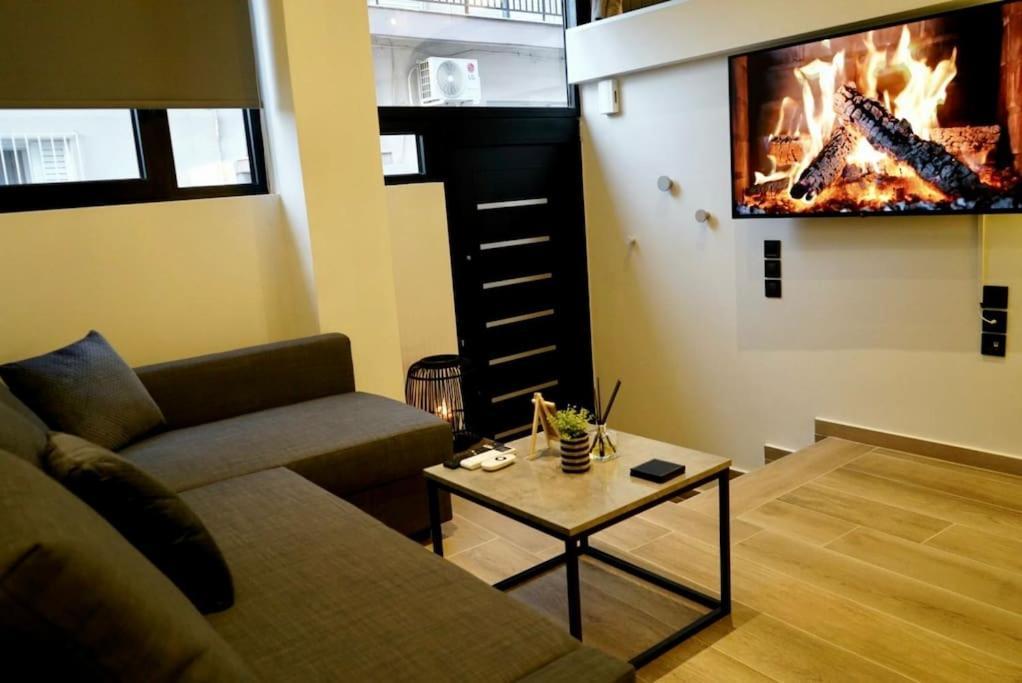 Cosy Loft Apartment Patras Exterior photo